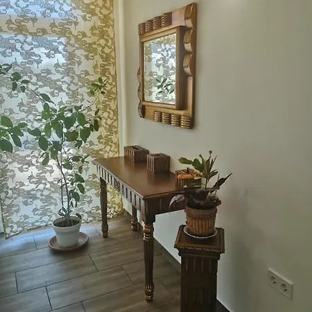 Tomajor Vendeghazak Tiszaeszlar