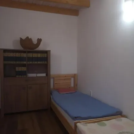 Tomajor Vendeghazak Tiszaeszlar