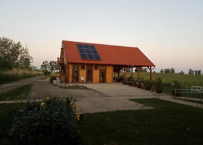 Tomajor Vendeghazak Tiszaeszlar