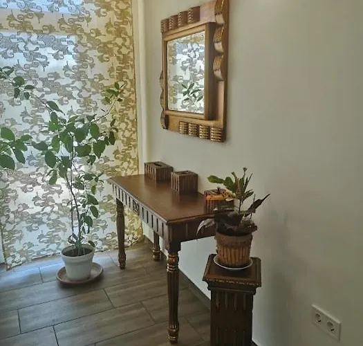 Tomajor Vendeghazak Tiszaeszlar