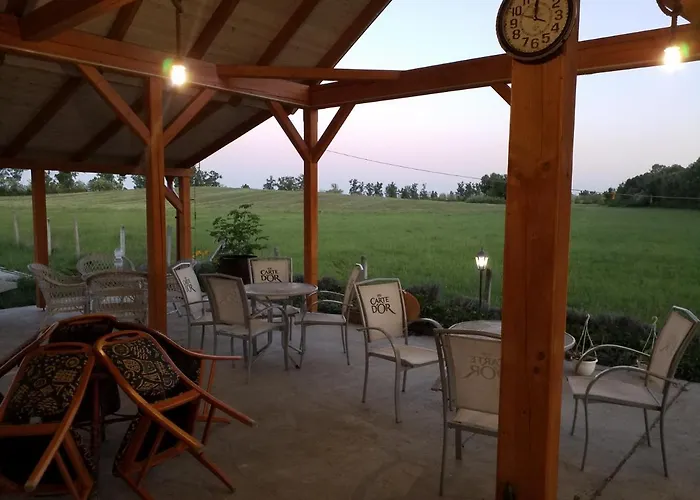 Tomajor Vendeghazak Tiszaeszlar