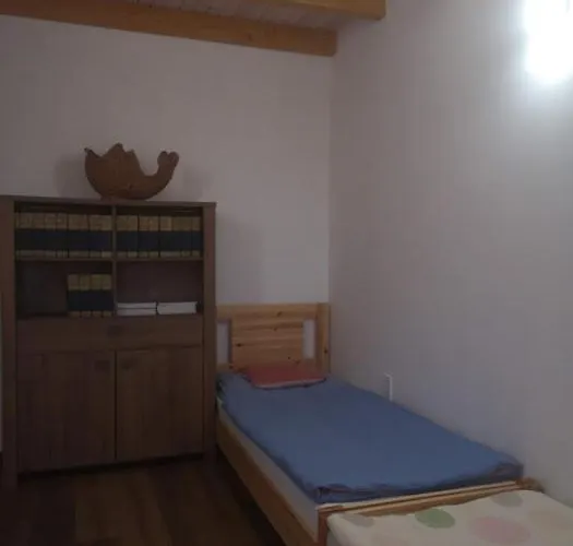 Tomajor Vendeghazak Tiszaeszlar