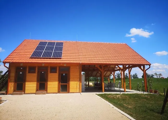 Tomajor Vendeghazak Daire